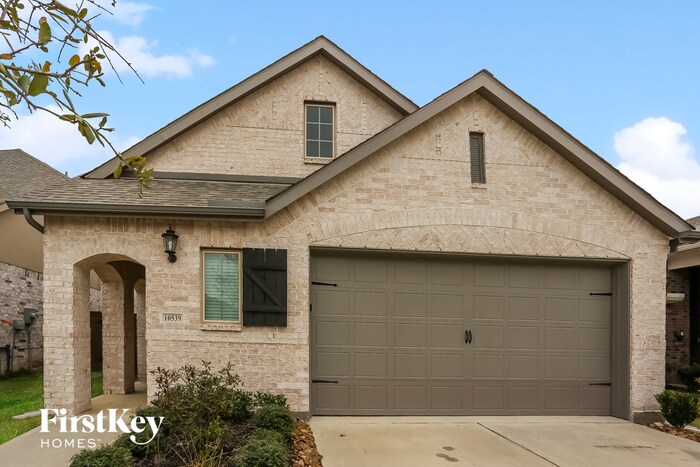 10539 Dolce Ln in Arcola, TX - Foto de edificio