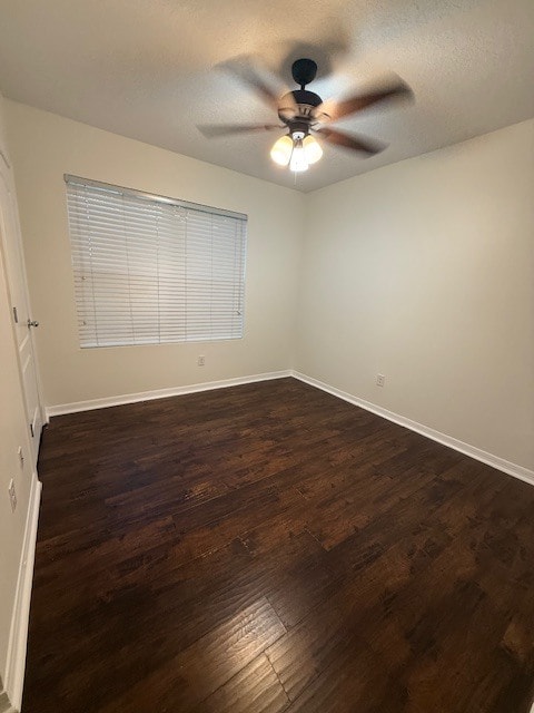 16221 Yelloweyed Dr in Clermont, FL - Foto de edificio - Building Photo