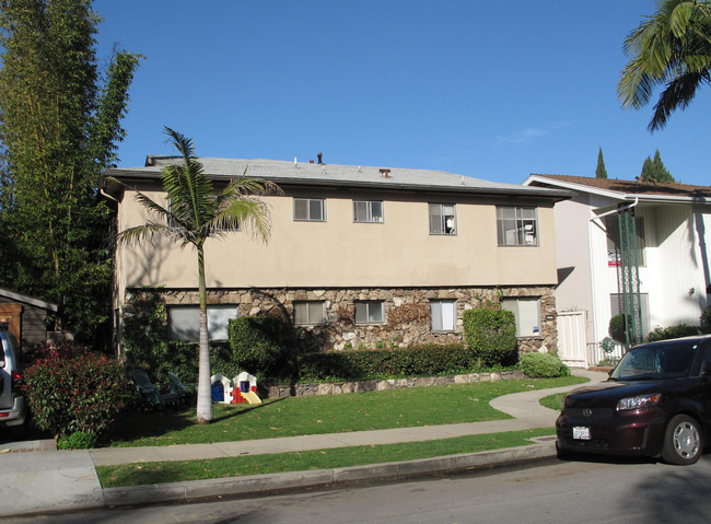 233 Mira Mar Ave in Long Beach, CA - Building Photo - Building Photo