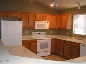 11199 Fiesta Ct in Goodyear, AZ - Building Photo - Building Photo