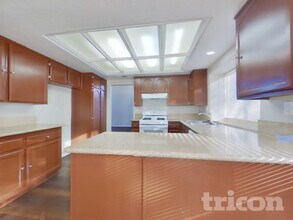 44238 Gillan Ave in Lancaster, CA - Building Photo - Building Photo