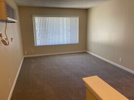 3032 Hurley Way, Unit 20