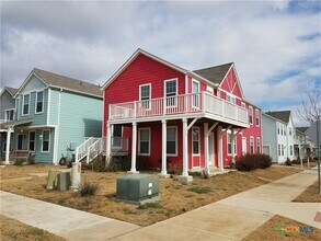 334 Trestle Tree in San Marcos, TX - Building Photo - Building Photo