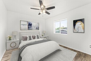 7015 8th Ave, Unit Unit x in Los Angeles, CA - Building Photo