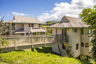 5451 Ka Haku Rd in Princeville, HI - Foto de edificio - Building Photo