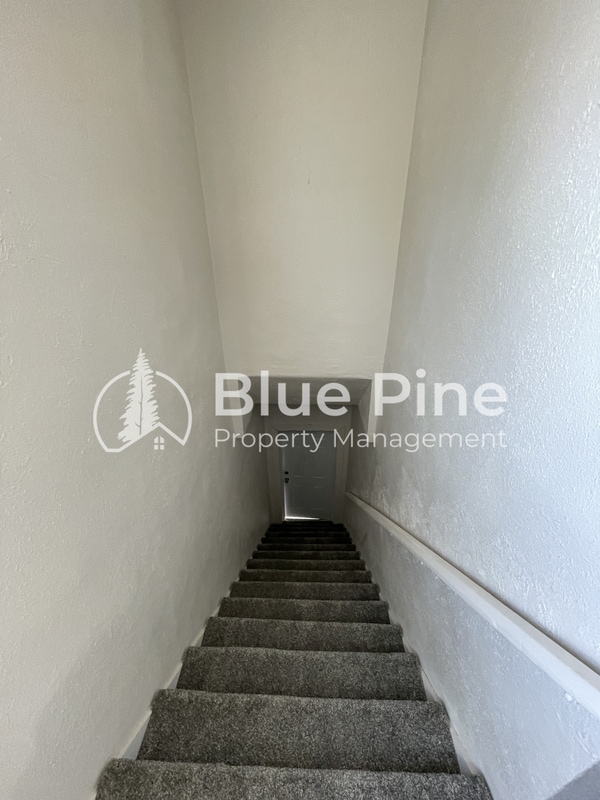301 E 18th St in Idaho Falls, ID - Building Photo - Building Photo