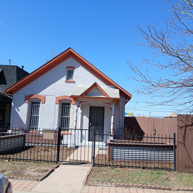 property at 775 Lipan St