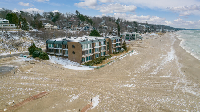 Lighthouse Point in Grand Haven, MI - Building Photo - Building Photo