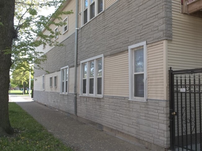 property at 3900 W Diversey Ave