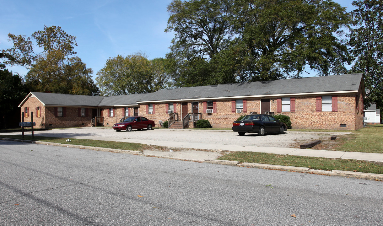 242 Rose St in Rocky Mount, NC - Foto de edificio