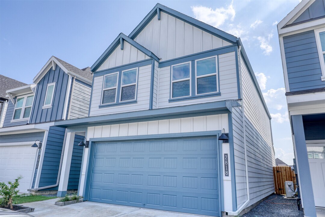 2818 Lisburn Ter Ln in Houston, TX - Building Photo