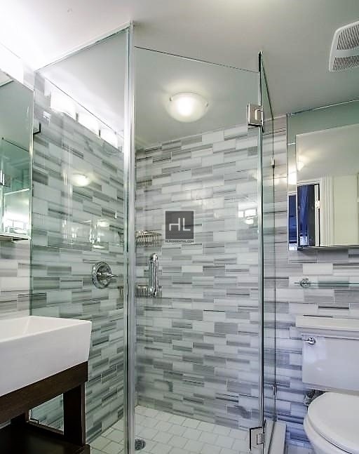 350 W 21st St-Unit -1 in New York, NY - Building Photo - Building Photo