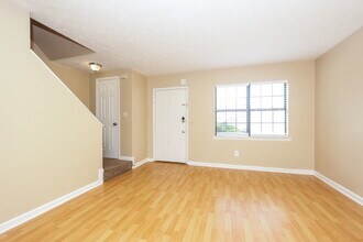 232 Thistle Ln in Nashville, TN - Building Photo - Building Photo