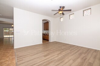4205 E Del Rio Dr in Queen Creek, AZ - Foto de edificio - Building Photo