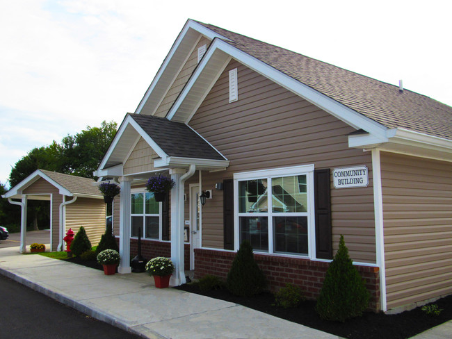 Jacobs Crossing in Thurman, OH - Building Photo - Building Photo