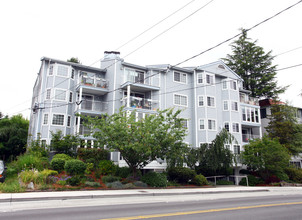 Cimarron Heights in Seattle, WA - Building Photo - Building Photo