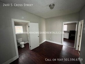 2400 S Cross St in Little Rock, AR - Building Photo - Building Photo