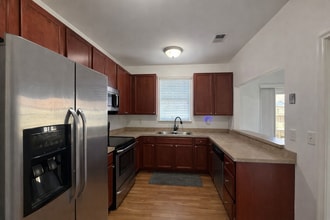 514 Hadleybrook Drive in Chesapeake, VA - Building Photo - Building Photo