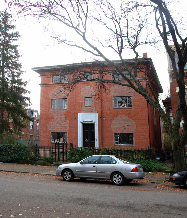 835 N Lincoln Ave in Pittsburgh, PA - Foto de edificio