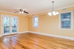 164 Boylston St in Boston, MA - Building Photo