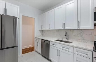 44-14 Newtown Rd in Queens, NY - Building Photo - Building Photo
