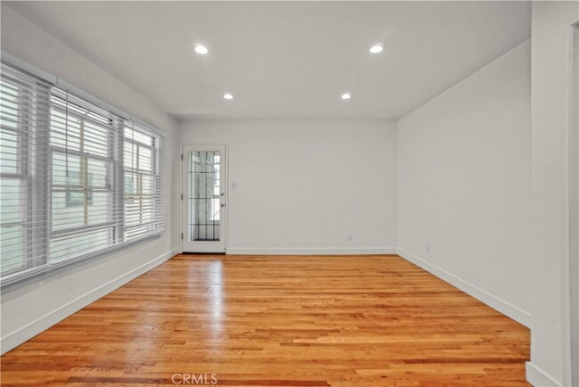21 26th Ave, Unit 4 in Venice, CA - Building Photo - Building Photo