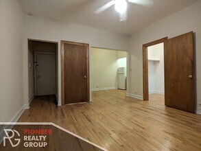 546 W Wellington Ave, Unit 540-004 in Chicago, IL - Building Photo - Building Photo