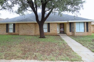 4406 Parkhurst Dr in Midland, TX - Building Photo