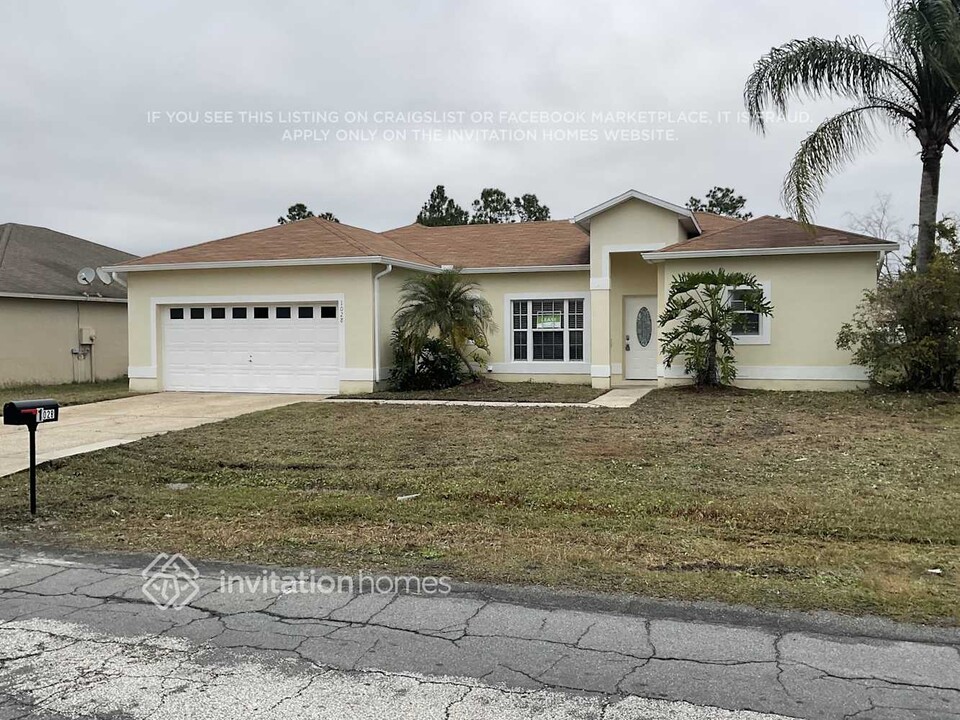 1028 Derbyshire Dr in Kissimmee, FL - Building Photo