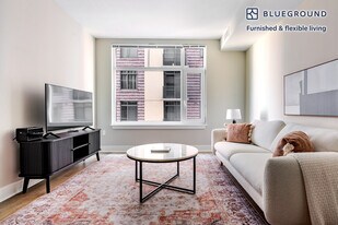 4924 St Elmo Ave in Bethesda, MD - Building Photo