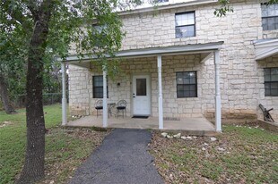 8912 Circle Dr in Austin, TX - Building Photo