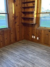 314 S Tesch St in Bellville, TX - Foto de edificio - Building Photo