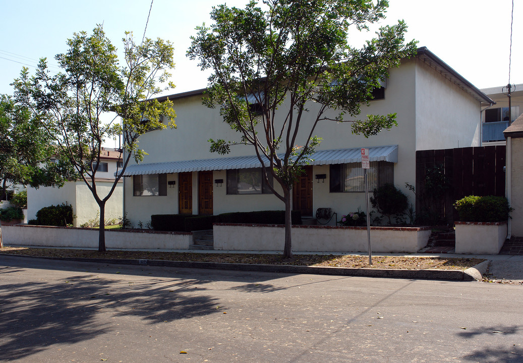 102 Virginia St in El Segundo, CA - Building Photo