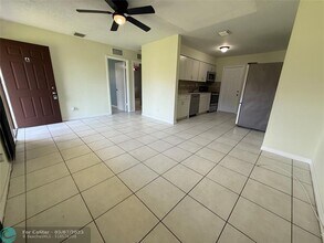 634 SW 4th Ave in Fort Lauderdale, FL - Building Photo - Building Photo