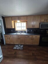 505 S 10th St in Bismarck, ND - Building Photo - Building Photo