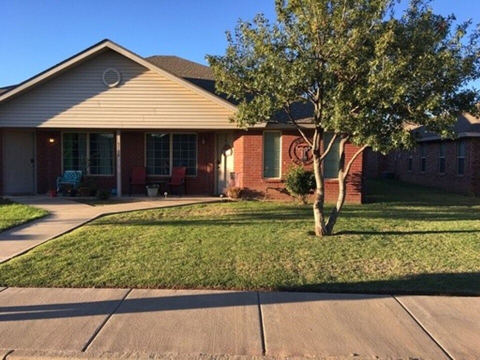 3108 110th St in Lubbock, TX - Building Photo