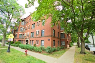 945 Judson Ave, Unit 2 in Evanston, IL - Building Photo