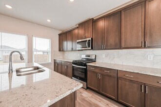 5922 Green Ash Ct, Unit N0303 in Braselton, GA - Foto de edificio - Building Photo