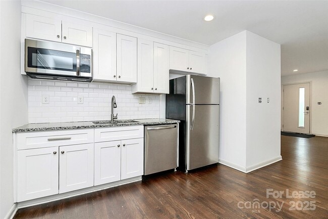 3100 Erskine Dr in Charlotte, NC - Building Photo - Building Photo