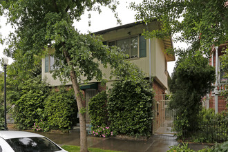 1708 N St in Sacramento, CA - Building Photo - Building Photo