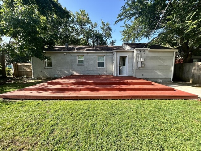 221 E 35th St in Tulsa, OK - Building Photo - Building Photo