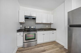 402 N 59th St in Philadelphia, PA - Building Photo - Building Photo