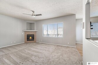 4851 S 187th Ave, Unit 04-205 in Omaha, NE - Building Photo - Building Photo