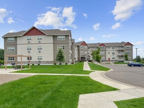 Northern Star Apartments in Big Lake, MN - Foto de edificio - Building Photo