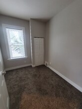 2716 N Murray Ave in Milwaukee, WI - Foto de edificio - Building Photo