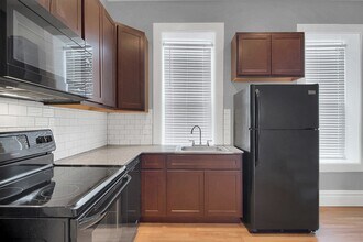 904 Barton St in St. Louis, MO - Building Photo - Building Photo