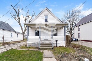 912 E 34th St in Lorain, OH - Building Photo