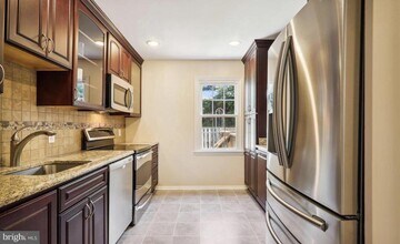 24 Marwood Ct in Rockville, MD - Building Photo - Building Photo