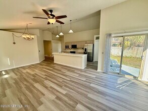 289 Magnolia St in Atlantic Beach, FL - Building Photo - Building Photo