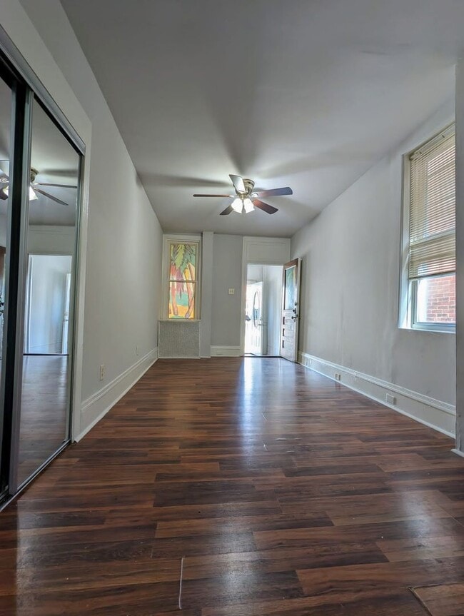 408 W Ruscomb St in Philadelphia, PA - Building Photo - Building Photo